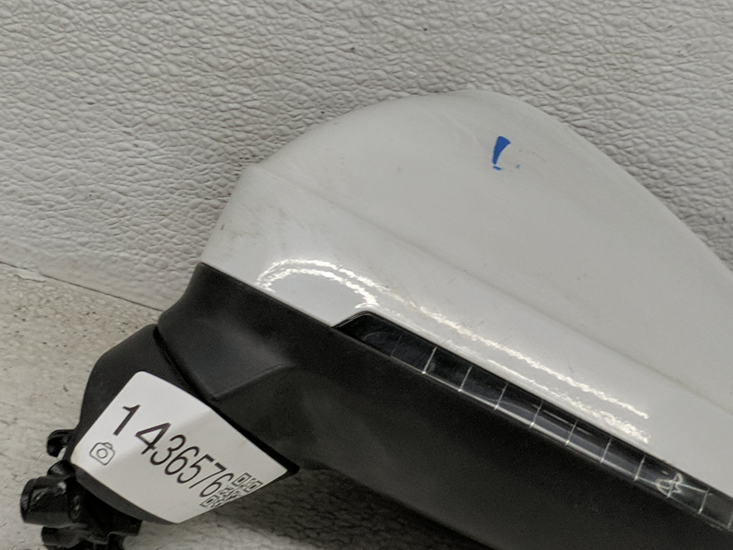 2014-2018 Audi A6 Driver Side View Mirror - Left Door Mirror OEM Used - Oemusedautoparts1.com