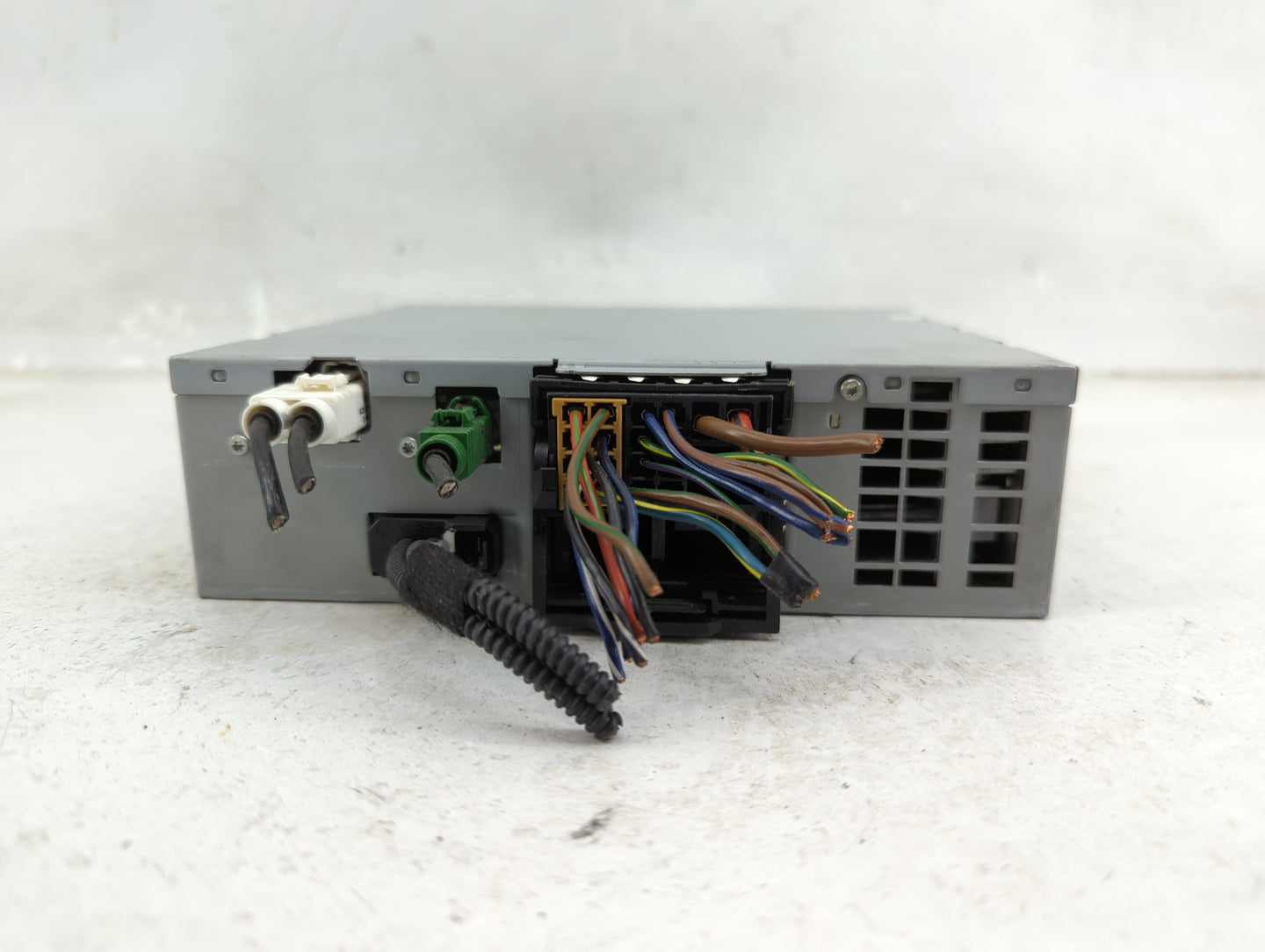 2010-2015 Audi A6 Radio AM FM Cd Player Receiver Replacement P/N:2462281 4G0 035 082 G Fits OEM Used Auto Parts - Oemusedaut