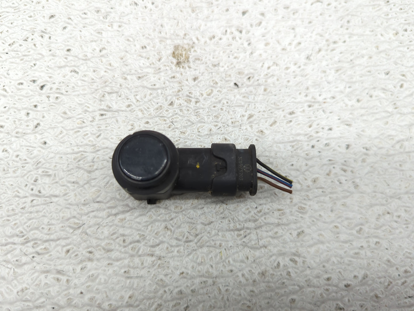 2014 Audi A6 Front Park Assist Sensor Black 1457124 - Oemusedautoparts1.com