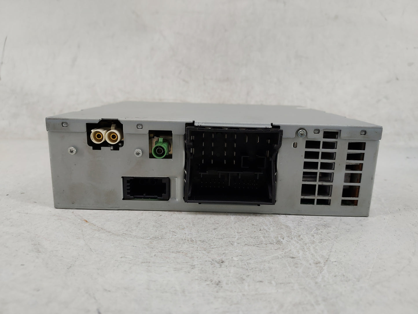 2010-2015 Audi A6 Radio AM FM Cd Player Receiver Replacement P/N:4G0035082G 4G0035082 Fits OEM Used Auto Parts - Oemusedauto