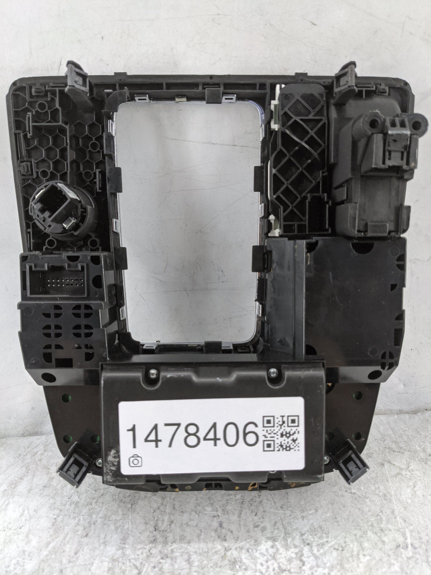 2012-2015 Audi A6 Radio Control Panel 1478406 - Oemusedautoparts1.com
