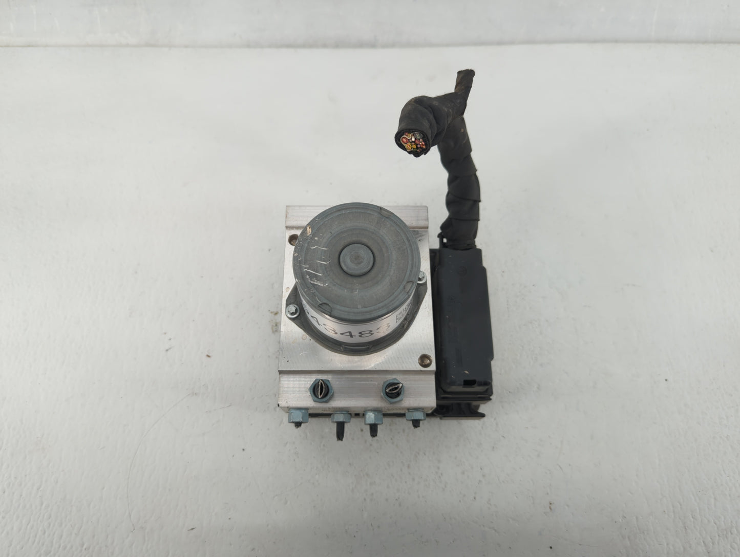 2014-2015 Audi A6 ABS Pump Control Module Replacement P/N:4G0614517AA Fits Fits 2014 2015 OEM Used Auto Parts - Oemusedautop
