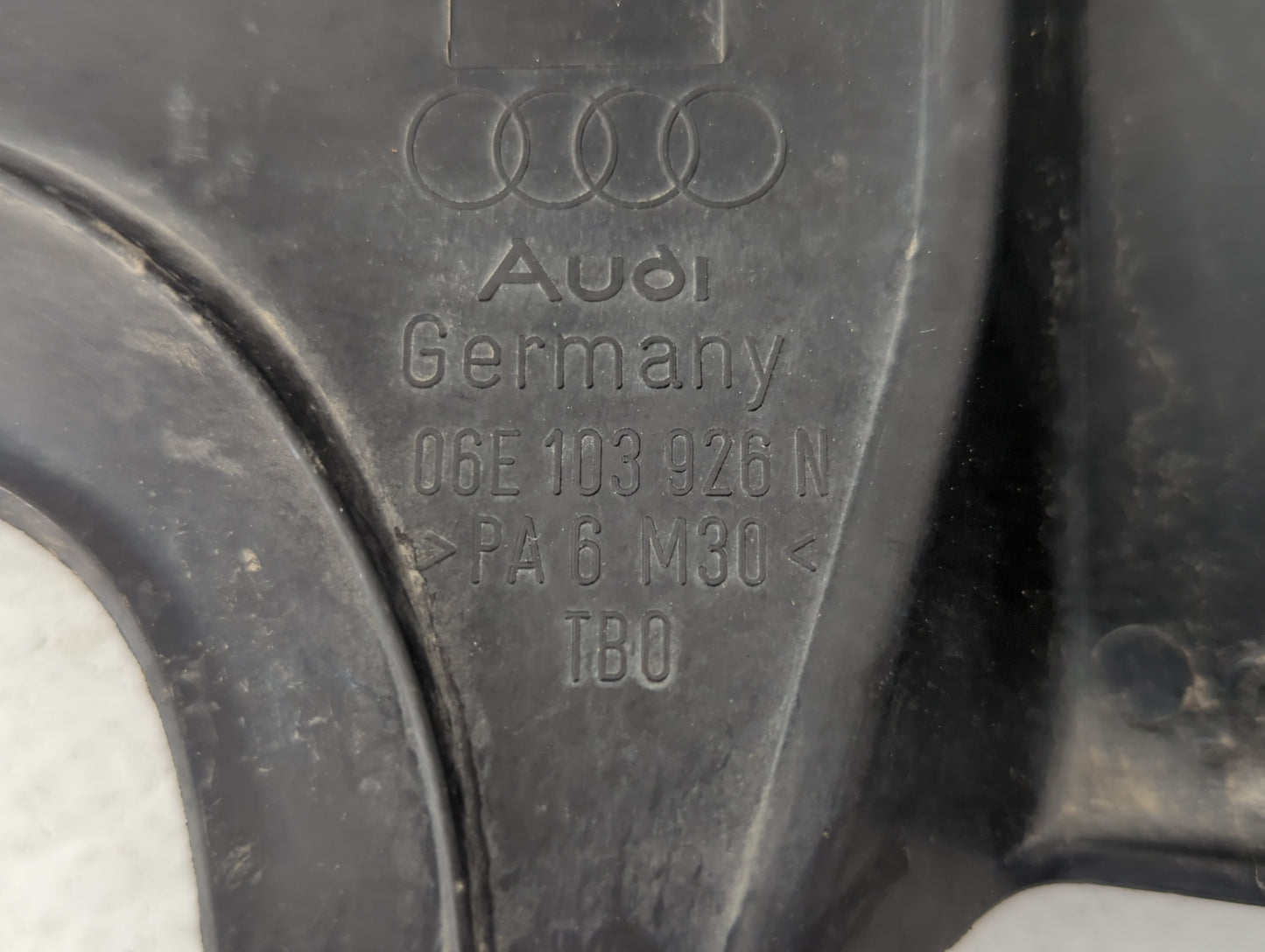 2014 Audi A6 Engine Cover - Oemusedautoparts1.com