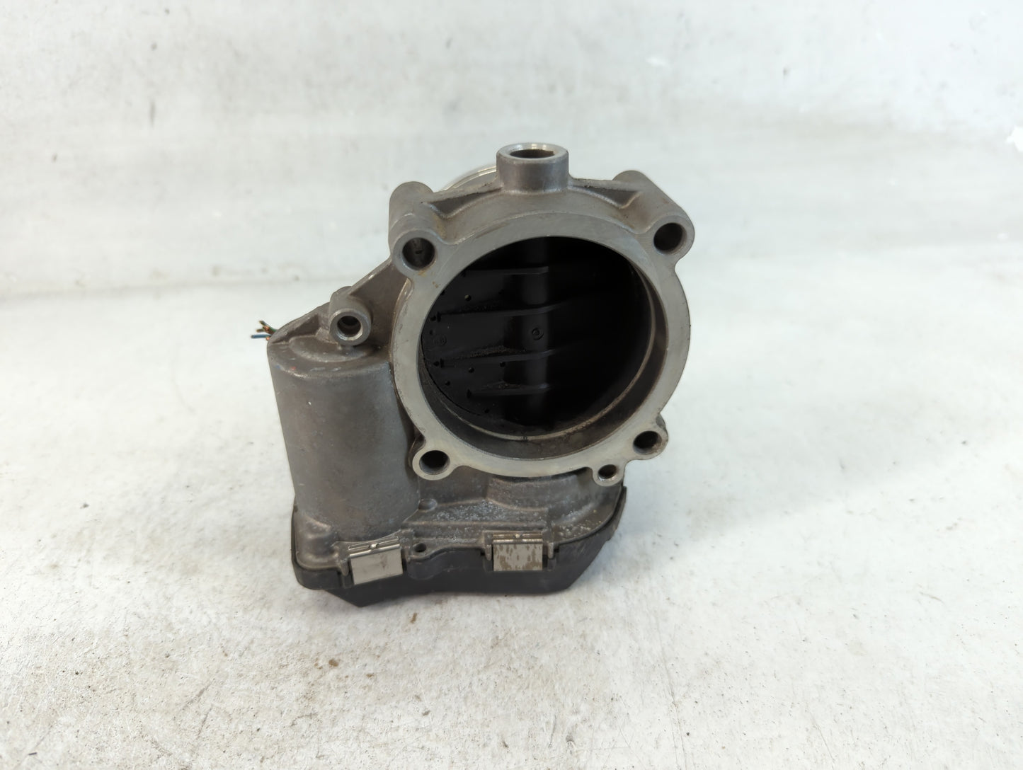 2012-2018 Audi A6 Throttle Body P/N:06E 133 062 H Fits OEM Used Auto Parts - Oemusedautoparts1.com
