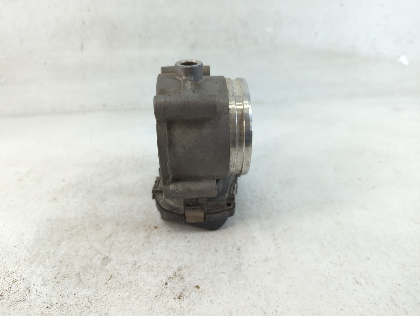 2012-2018 Audi A6 Throttle Body P/N:06E 133 062 H Fits OEM Used Auto Parts - Oemusedautoparts1.com