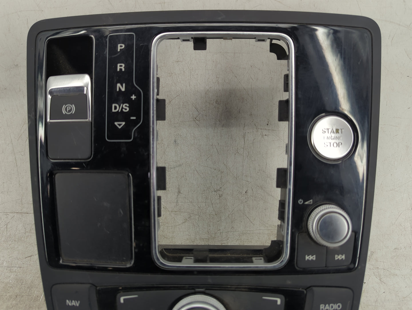 2012-2015 Audi A7 Radio AM FM Cd Player Receiver Replacement P/N:4G1919610C Fits Fits 2012 2013 2014 2015 OEM Used Auto Part