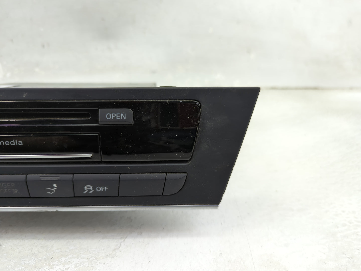2012-2015 Audi A7 Radio AM FM Cd Player Receiver Replacement P/N:005WWDA0303 AD10-0169005 Fits Fits 2012 2013 2014 2015 OEM 