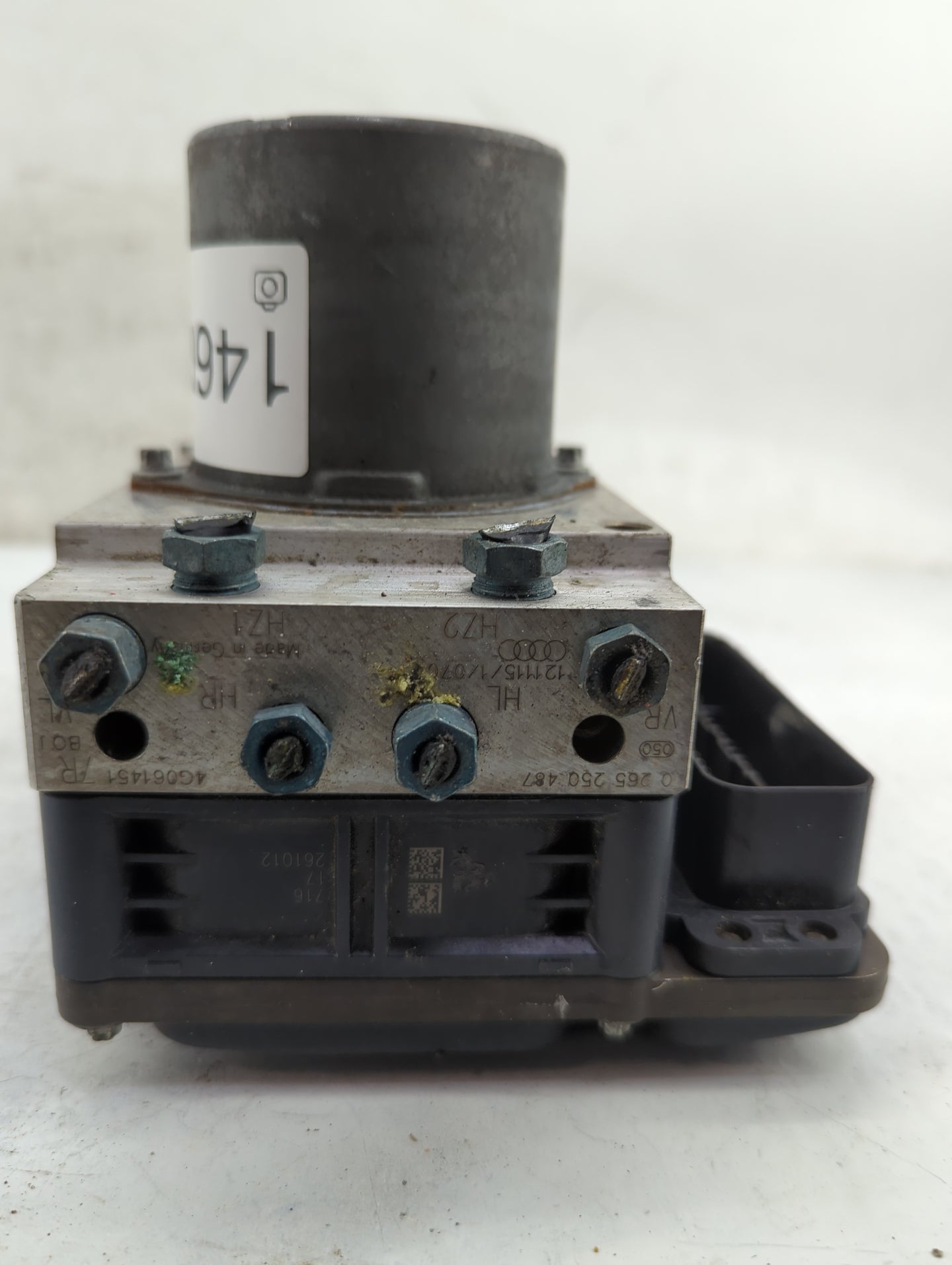 2012-2014 Audi A7 ABS Pump Control Module Replacement P/N:4G0 907 379 H 0265250562, 0265950662 Fits Fits 2012 2013 2014 2015