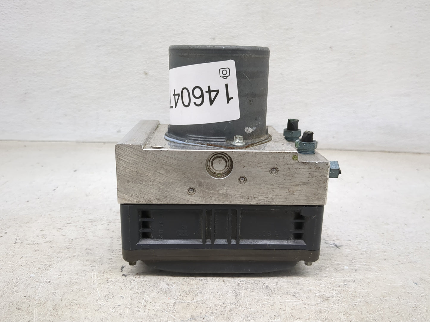 2012-2014 Audi A7 ABS Pump Control Module Replacement P/N:4G0 907 379 H 0265250562, 0265950662 Fits Fits 2012 2013 2014 2015