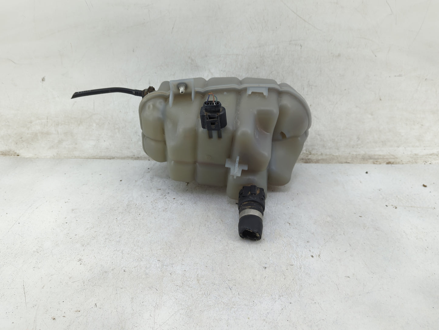 Audi A7 Radiator Coolant Overflow Expansion Tank Bottle - Oemusedautoparts1.com