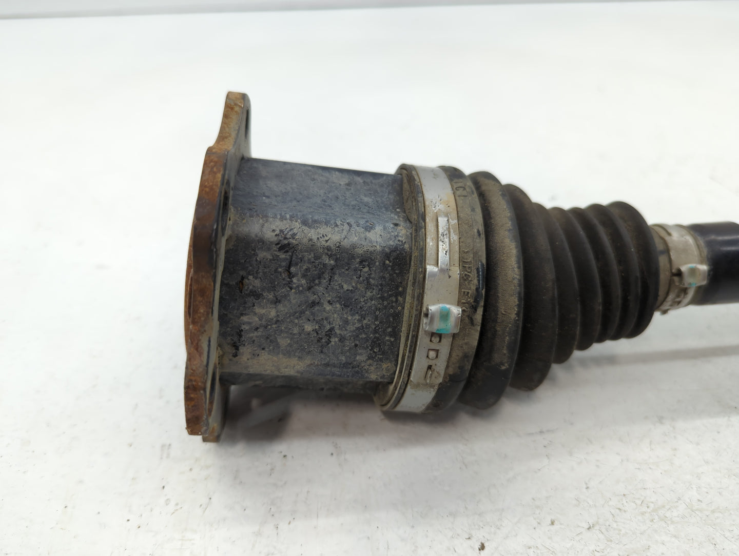 2014 Audi A7 Axle Shaft Front Driver Cv C/v - Oemusedautoparts1.com