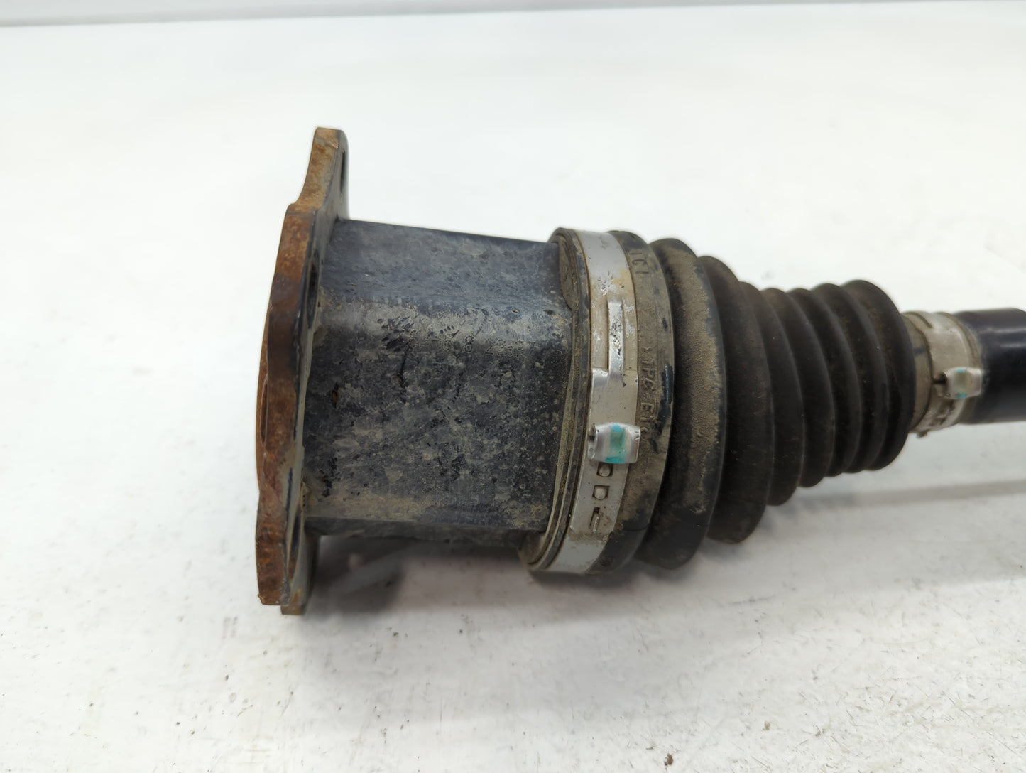2014 Audi A7 Axle Shaft Front Driver Cv C/v - Oemusedautoparts1.com