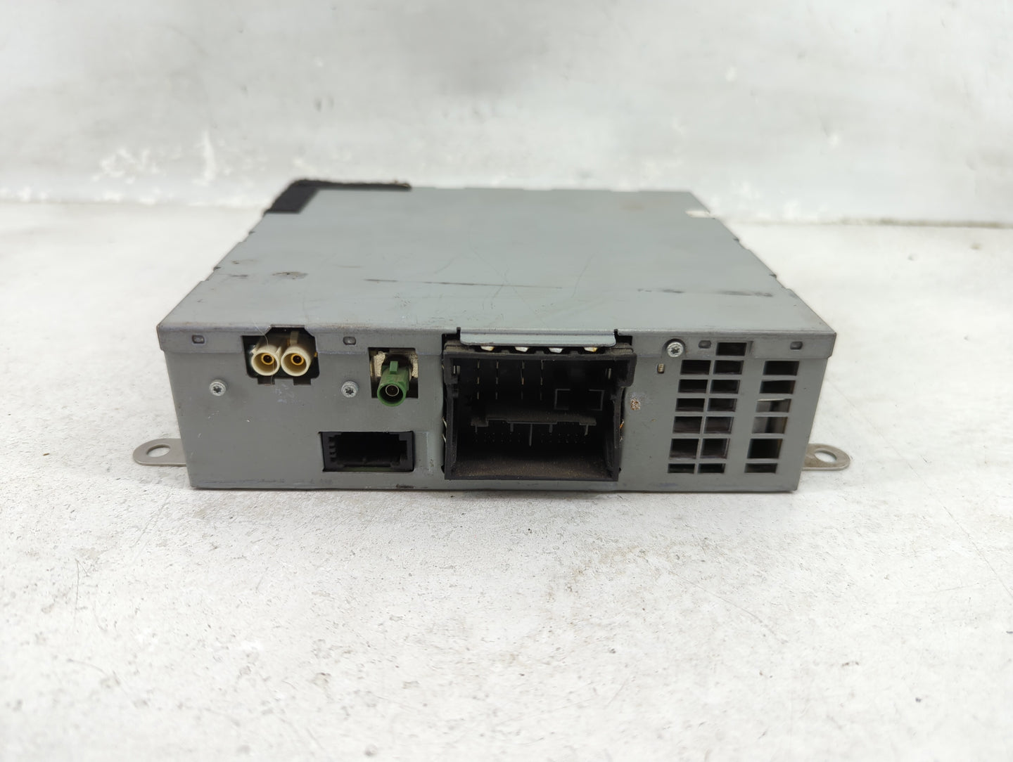 2011-2018 Audi A8 Radio AM FM Cd Player Receiver Replacement P/N:4H0035082G 4H0035082 Fits OEM Used Auto Parts - Oemusedauto