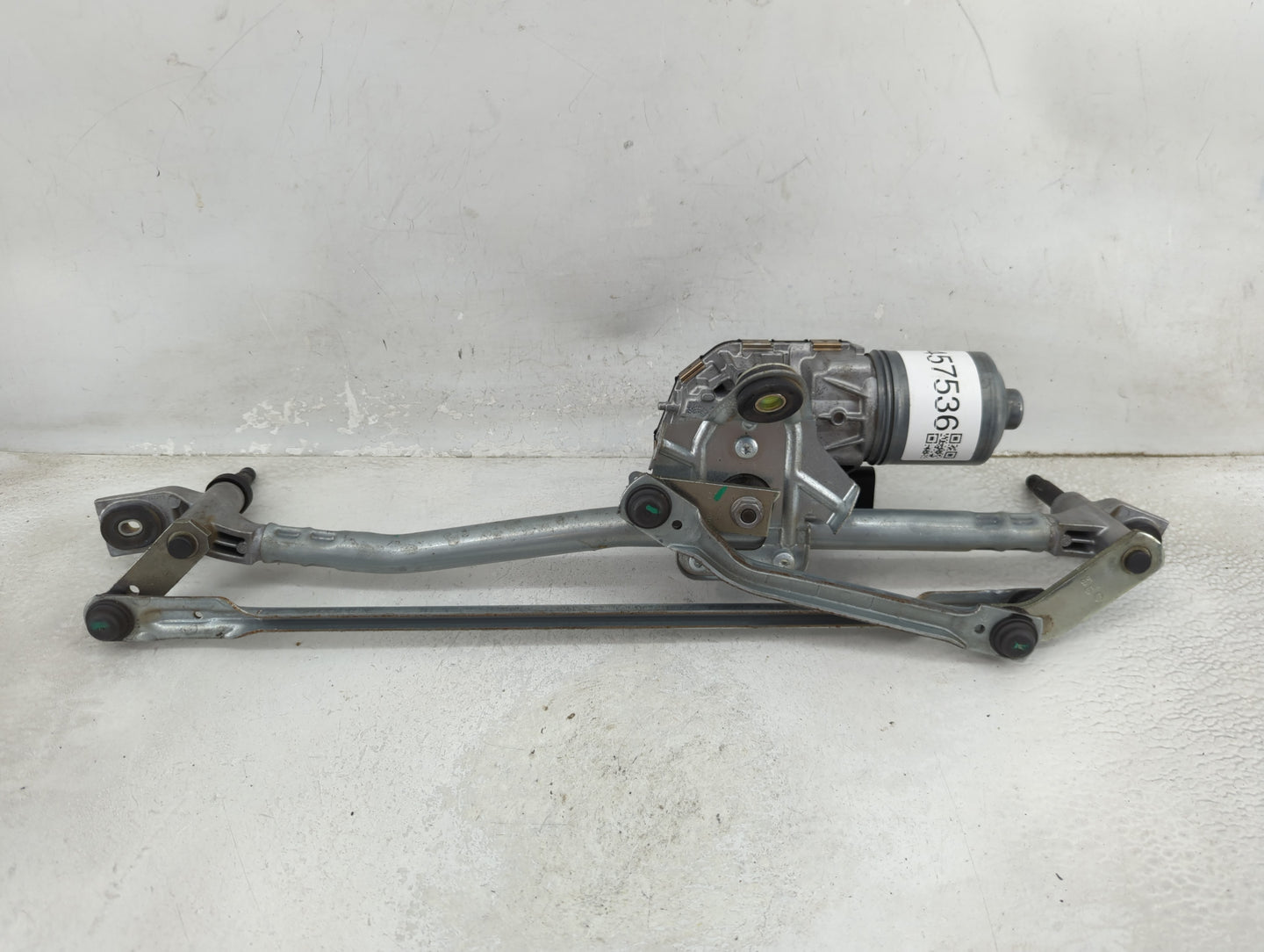 2011-2018 Audi A8 Front Windshield Wiper Motor P/N:4H1 955 023 E Fits Fits 2011 2012 2013 2014 2015 2016 2017 2018 OEM Used 