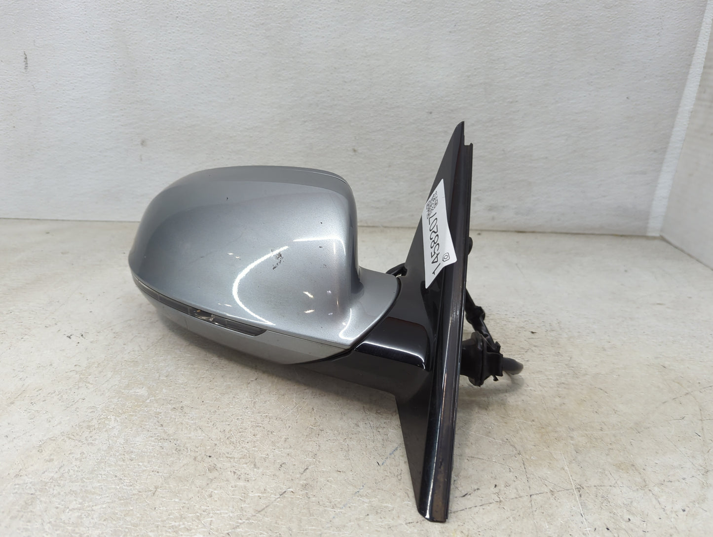 2011-2014 Audi A8 Passenger Side View Mirror - Right Door Mirror OEM Used - Oemusedautoparts1.com