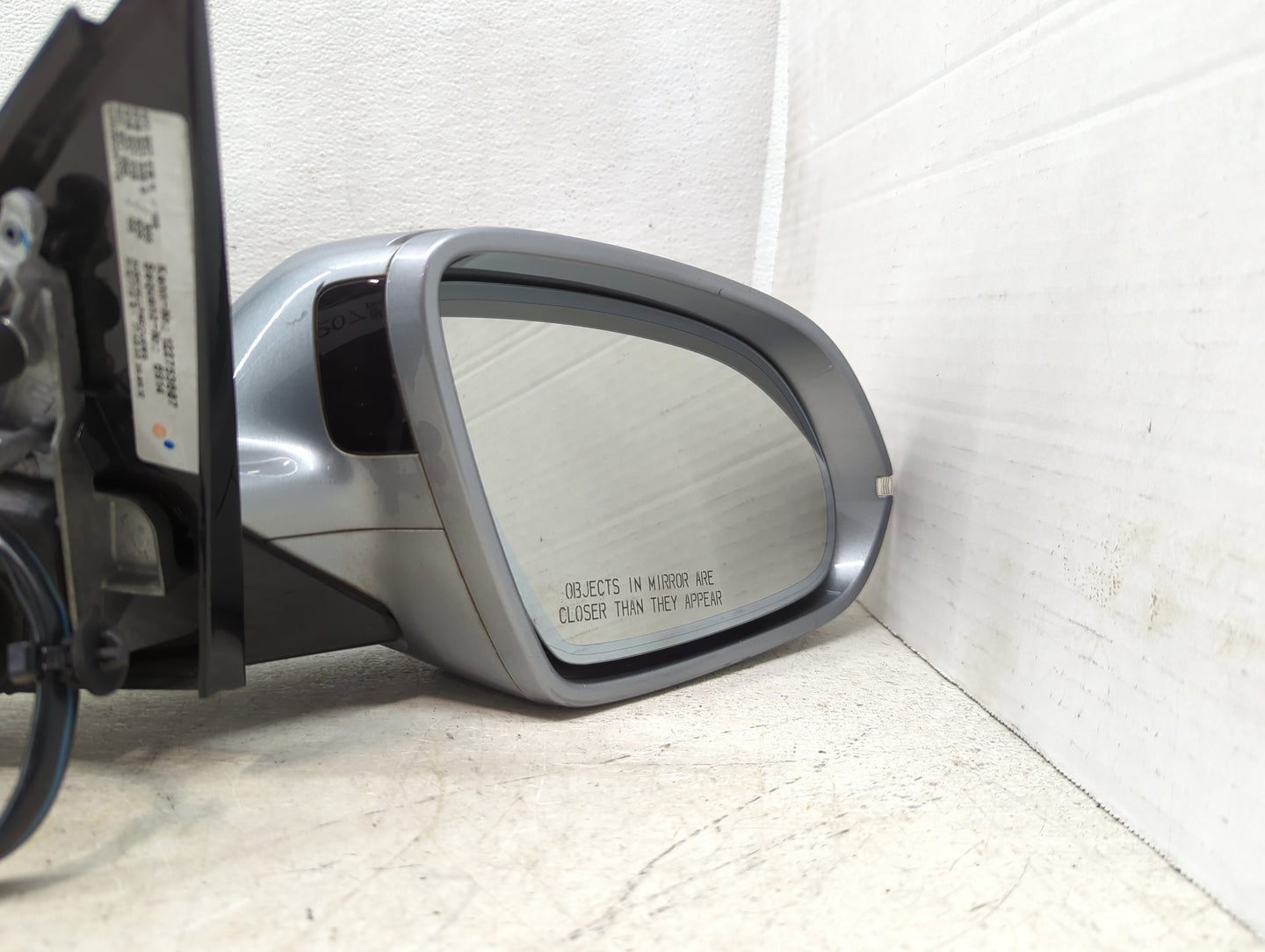 2011-2014 Audi A8 Passenger Side View Mirror - Right Door Mirror OEM Used - Oemusedautoparts1.com