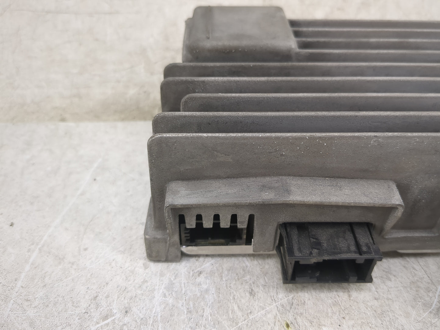 2013-2016 Audi Allroad Radio Speaker Amplifier 8t1035223a|8t1 035 223 A - Oemusedautoparts1.com