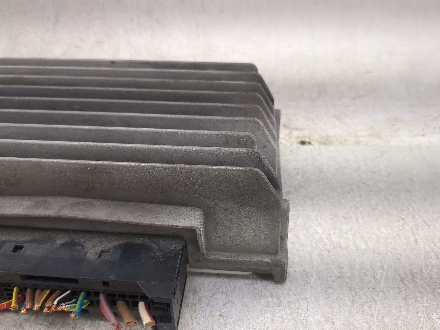 2013-2016 Audi Allroad Radio Speaker Amplifier 8t1035223a|8t1 035 223 A - Oemusedautoparts1.com