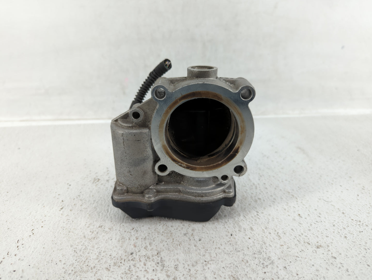 2013-2016 Audi Allroad Throttle Body P/N:06F 133 062 T Fits OEM Used Auto Parts - Oemusedautoparts1.com
