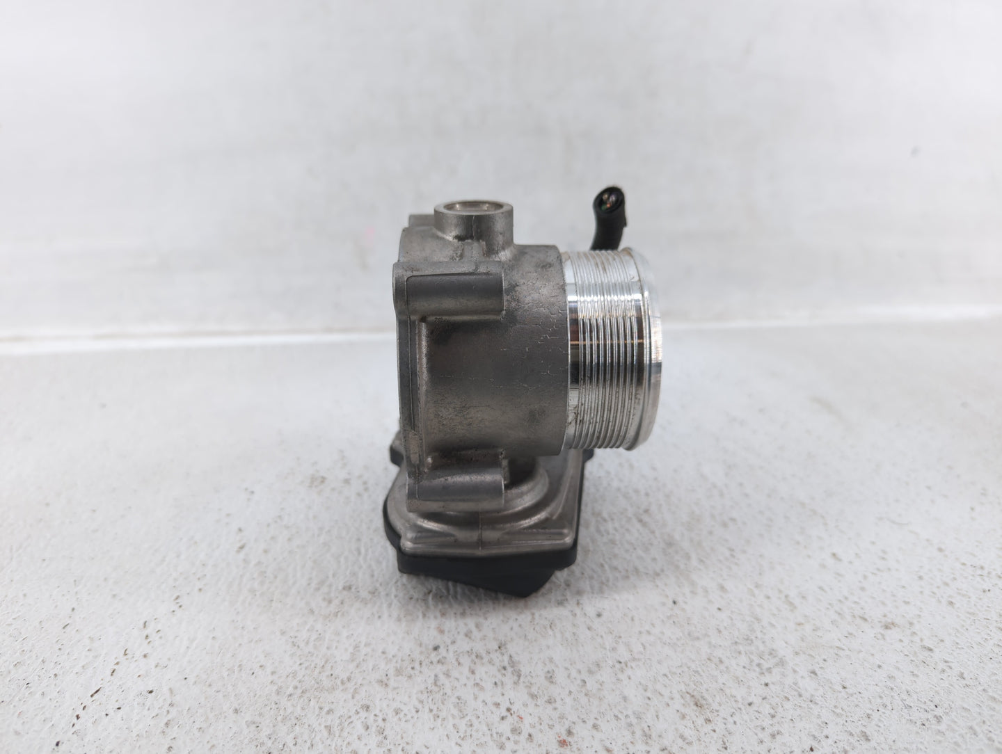 2013-2016 Audi Allroad Throttle Body P/N:06F 133 062 T Fits OEM Used Auto Parts - Oemusedautoparts1.com