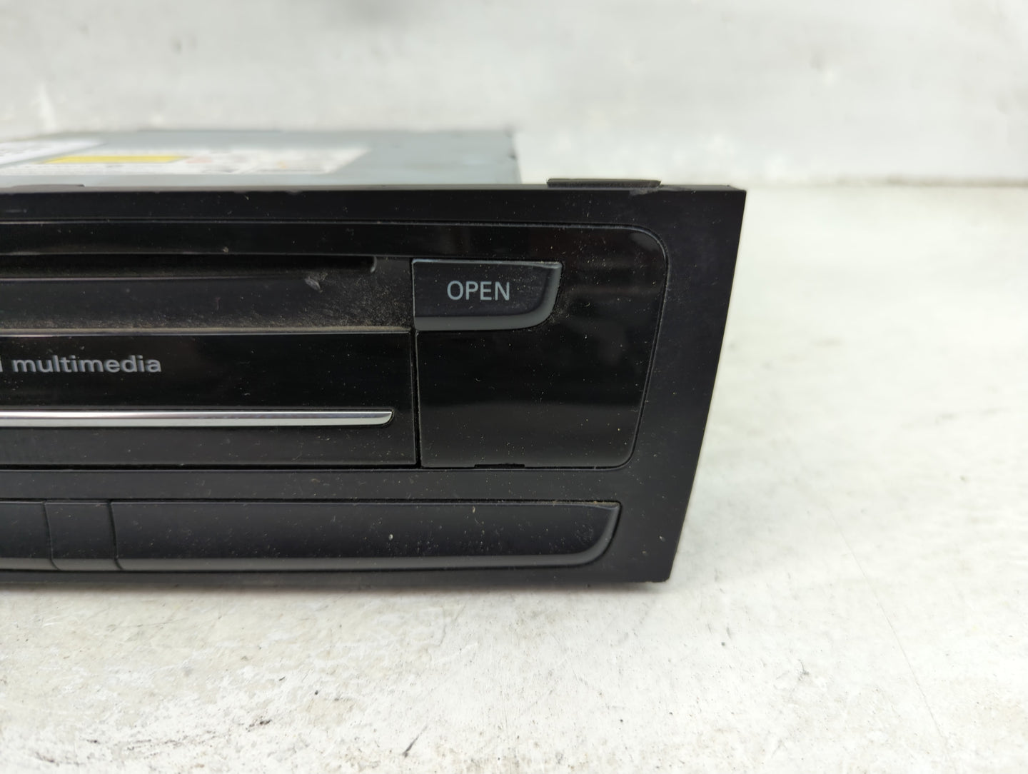 2014 Audi Allroad Quattro Radio AM FM Cd Player Receiver Replacement P/N:005WWDA0303 AD10-0169005 Fits OEM Used Auto Parts -