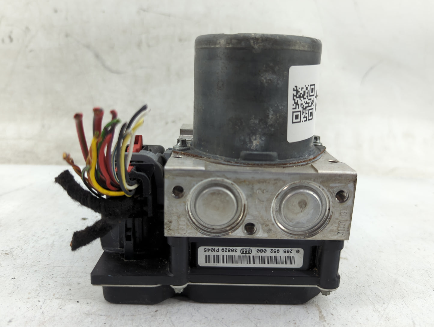 2014 Audi Allroad Quattro ABS Pump Control Module Replacement P/N:8K9 907 379 K 8K9 614 517 AJ Fits OEM Used Auto Parts - Oe