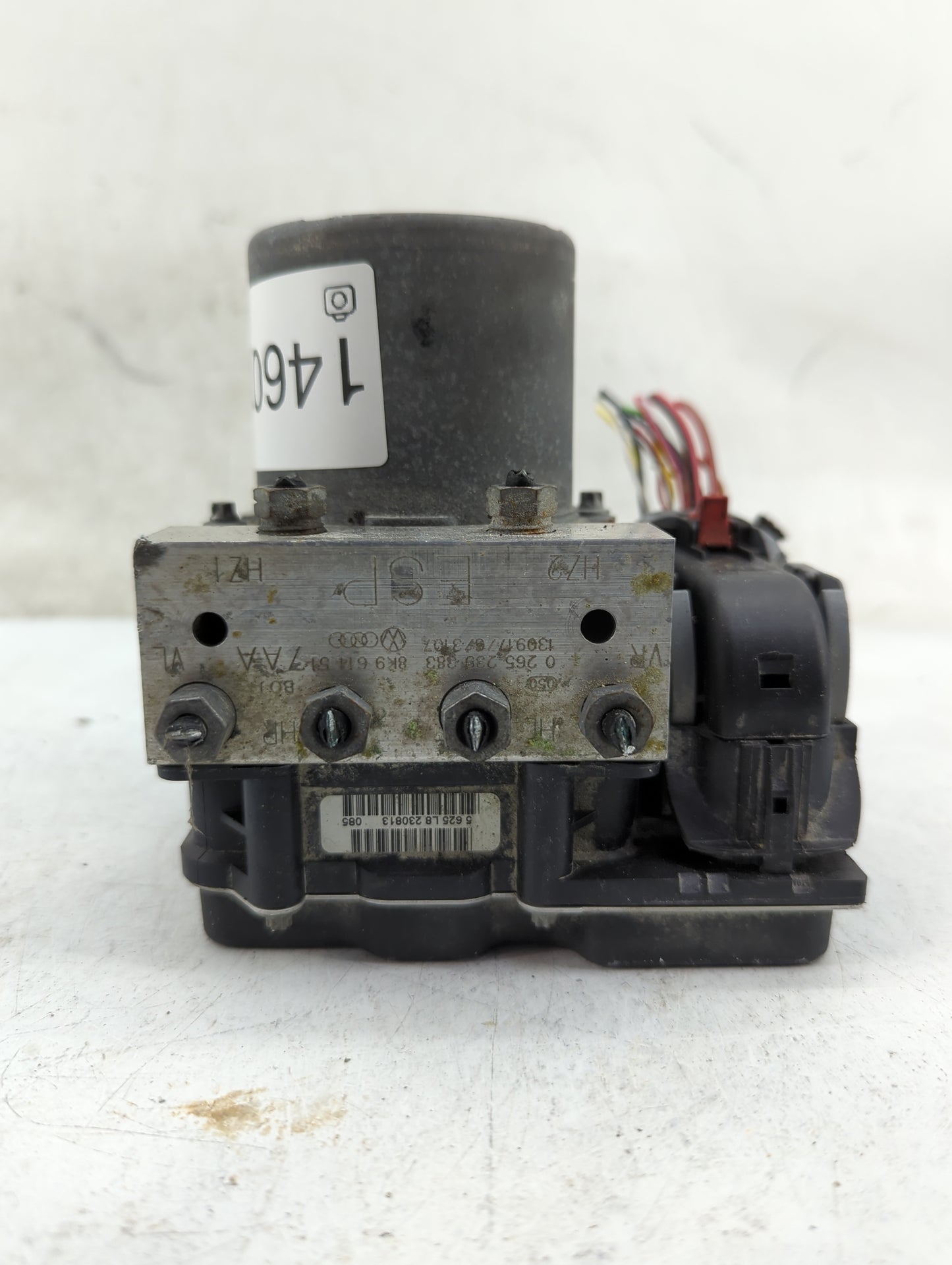 2014 Audi Allroad Quattro ABS Pump Control Module Replacement P/N:8K9 907 379 K 8K9 614 517 AJ Fits OEM Used Auto Parts - Oe