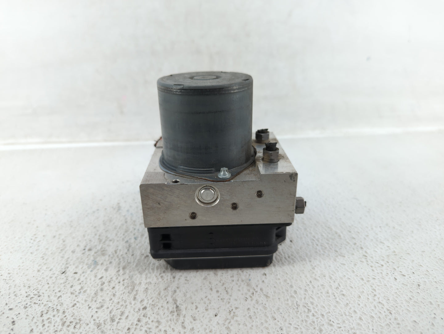 2014 Audi Allroad Quattro ABS Pump Control Module Replacement P/N:8K9 614 517 AJ Fits OEM Used Auto Parts - Oemusedautoparts