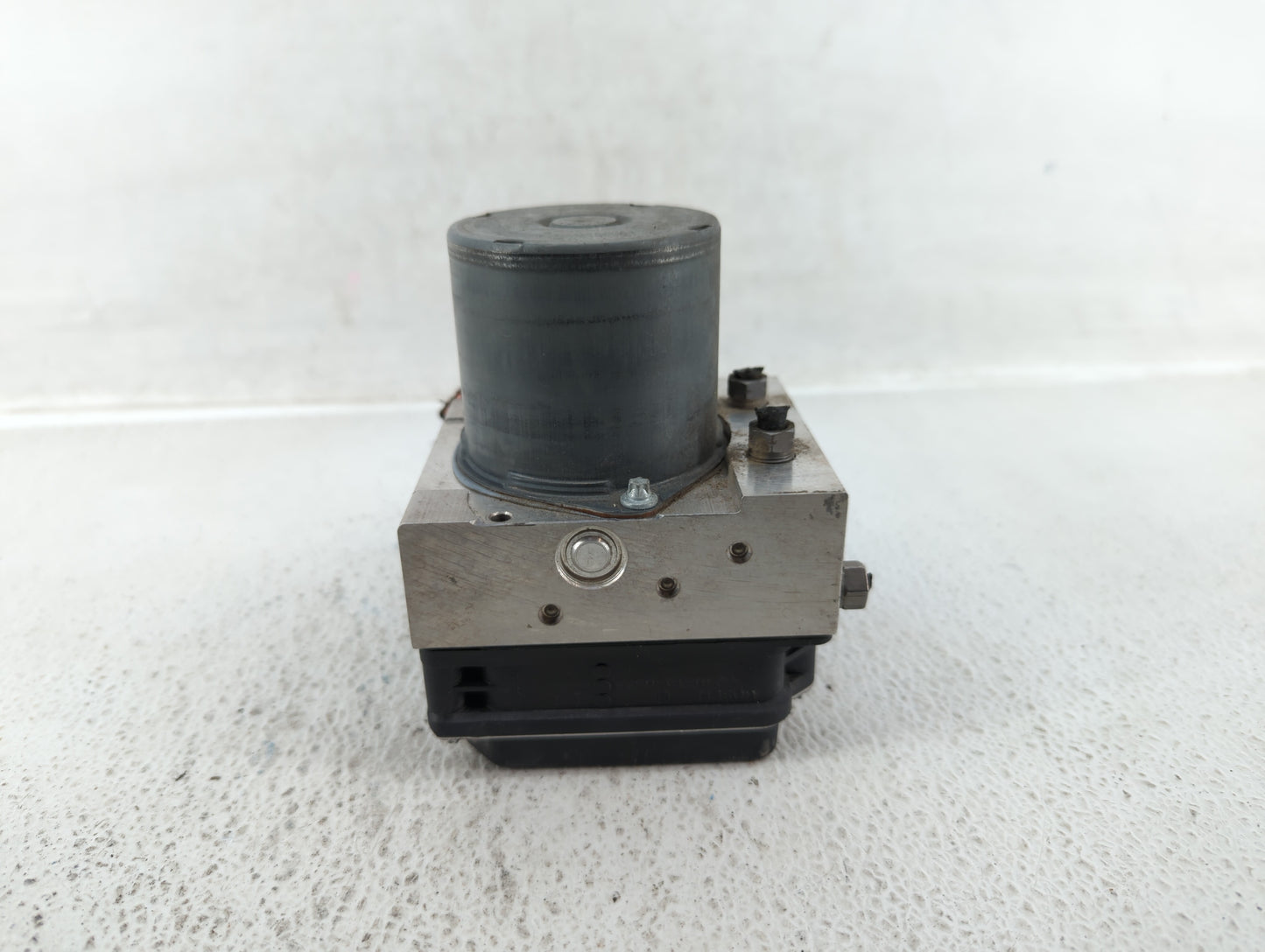 2014 Audi Allroad Quattro ABS Pump Control Module Replacement P/N:8K9 614 517 AJ Fits OEM Used Auto Parts - Oemusedautoparts