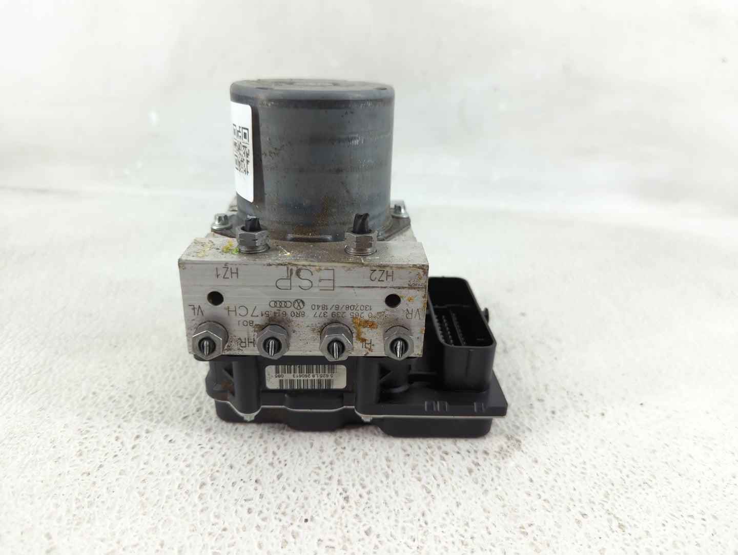 2013-2016 Audi Q5 ABS Pump Control Module Replacement P/N:8r0 907 379 AM Fits Fits 2013 2014 2015 2016 OEM Used Auto Parts -