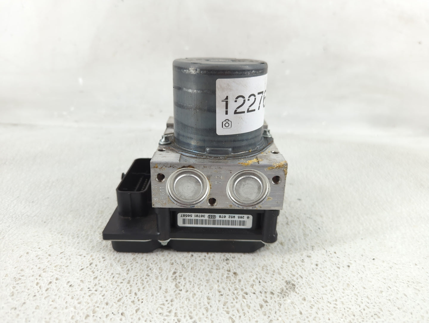2013-2016 Audi Q5 ABS Pump Control Module Replacement P/N:8r0 907 379 AM Fits Fits 2013 2014 2015 2016 OEM Used Auto Parts -