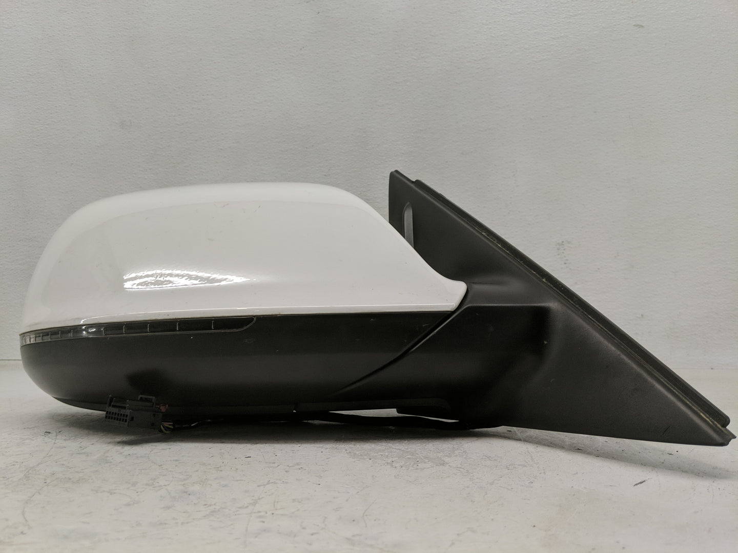 2009-2014 Audi Q5 Side Mirror Replacement Passenger Right View Door Mirror P/N:8R1 857 410 E 01C Fits OEM Used Auto Parts - 