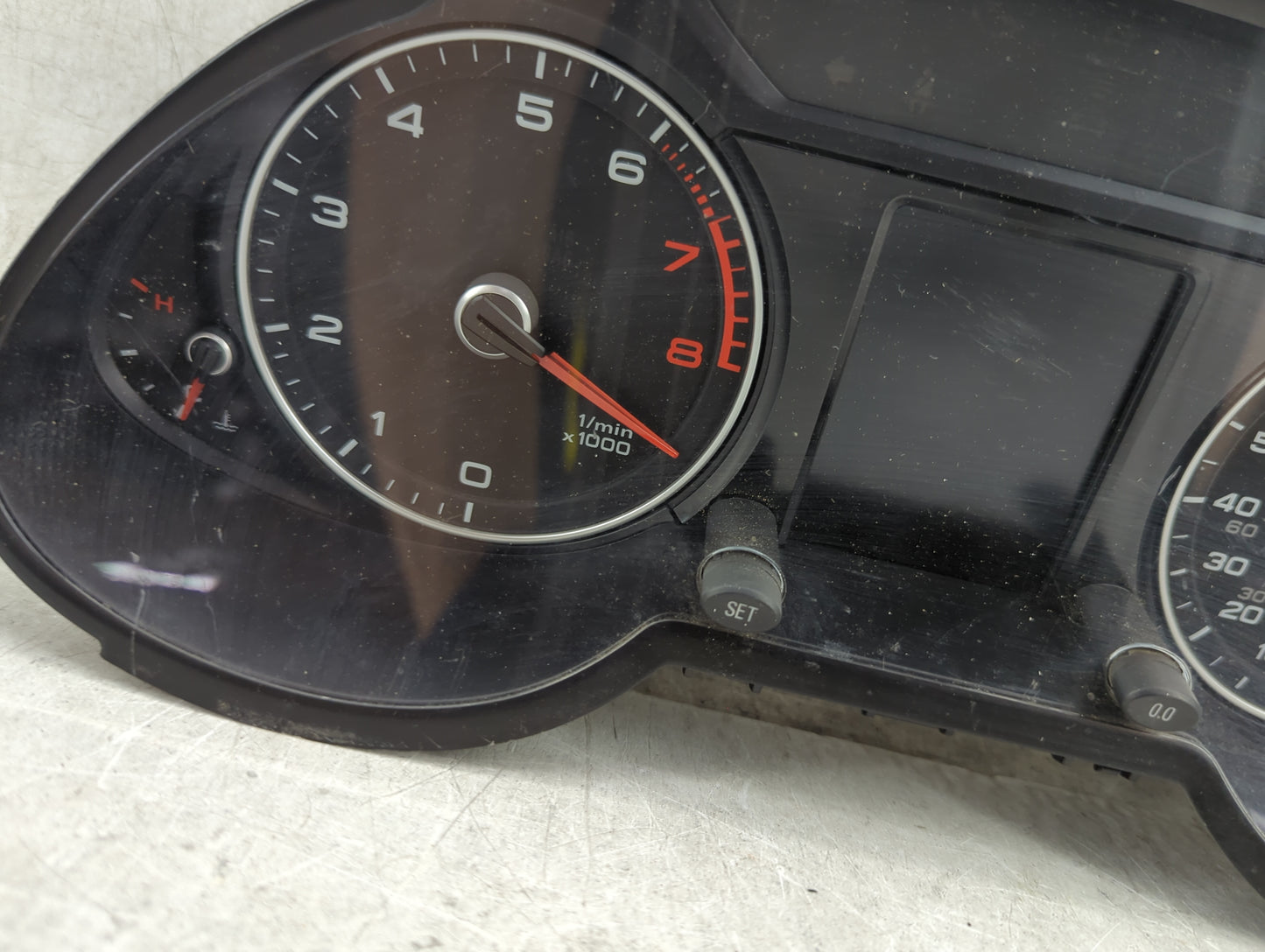 2013-2017 Audi Q5 Instrument Cluster Speedometer Gauges P/N:503 002 413 430 8R0 920 950 R Miles: Fits OEM Used Auto Parts - 