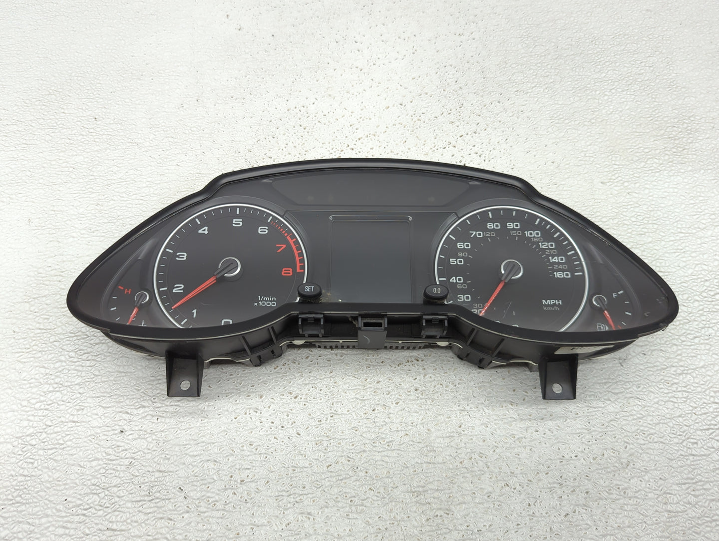 2013-2017 Audi Q5 Instrument Cluster Speedometer Gauges P/N:8R0920950R 503002413431 Fits Fits 2013 2014 2015 2016 2017 OEM U