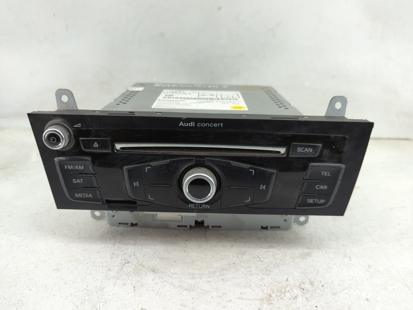 2013-2017 Audi Q5 Radio AM FM Cd Player Receiver Replacement P/N:8R1035186Q 8R1 035 186 Q Fits Fits 2013 2014 2015 2016 2017