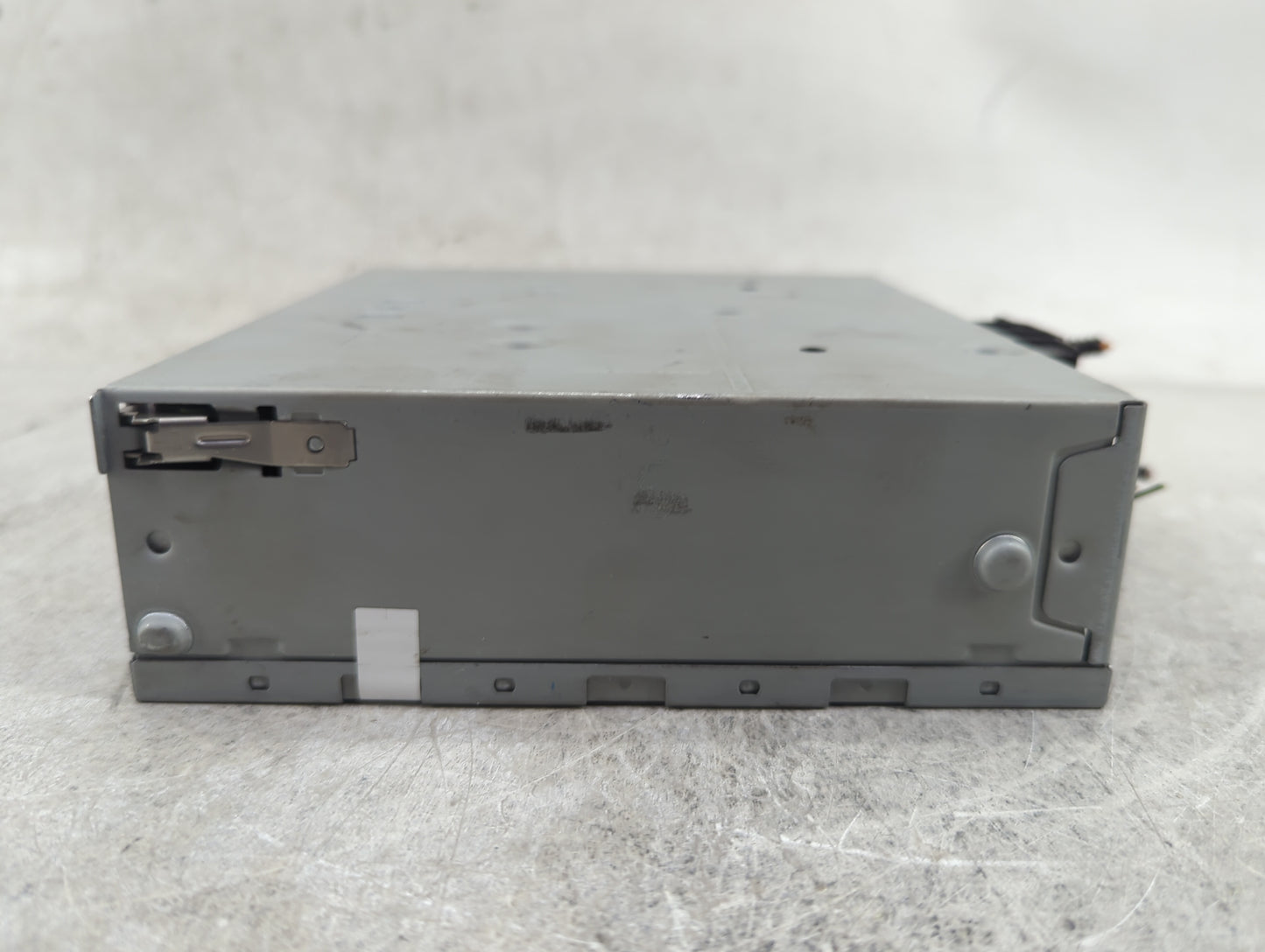 2009-2012 Audi Q5 Radio AM FM Cd Player Receiver Replacement P/N:4G0035082G 4G0035082 Fits OEM Used Auto Parts - Oemusedauto