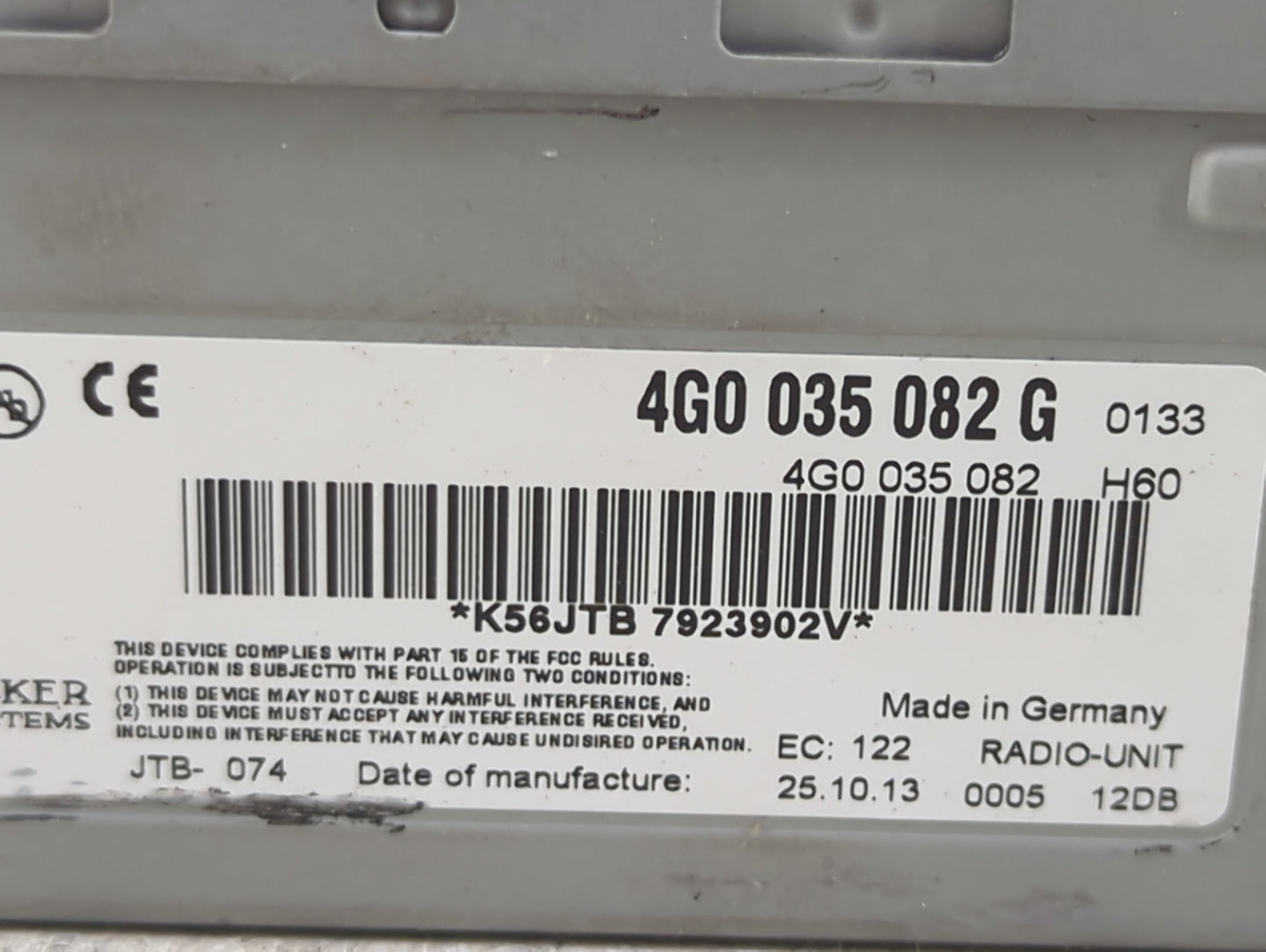 2009-2012 Audi Q5 Radio AM FM Cd Player Receiver Replacement P/N:4G0035082G 4G0035082 Fits OEM Used Auto Parts - Oemusedauto