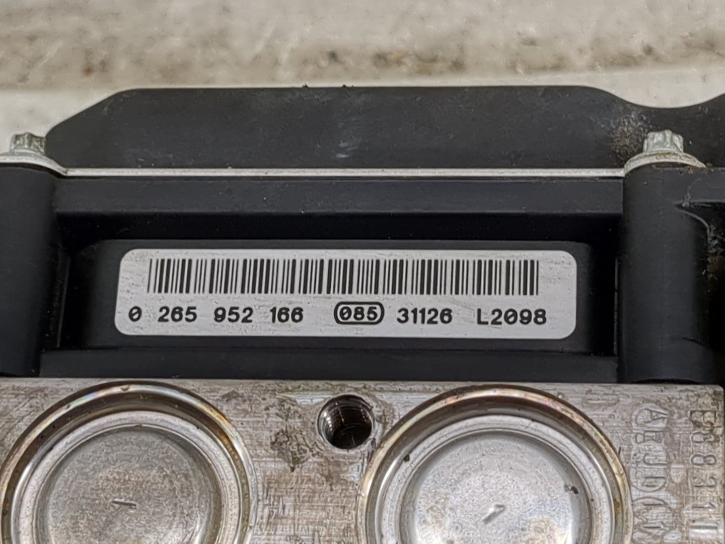 2013-2016 Audi Q5 ABS Pump Control Module Replacement P/N:0 265 952 166 Fits Fits 2013 2014 2015 2016 OEM Used Auto Parts - 