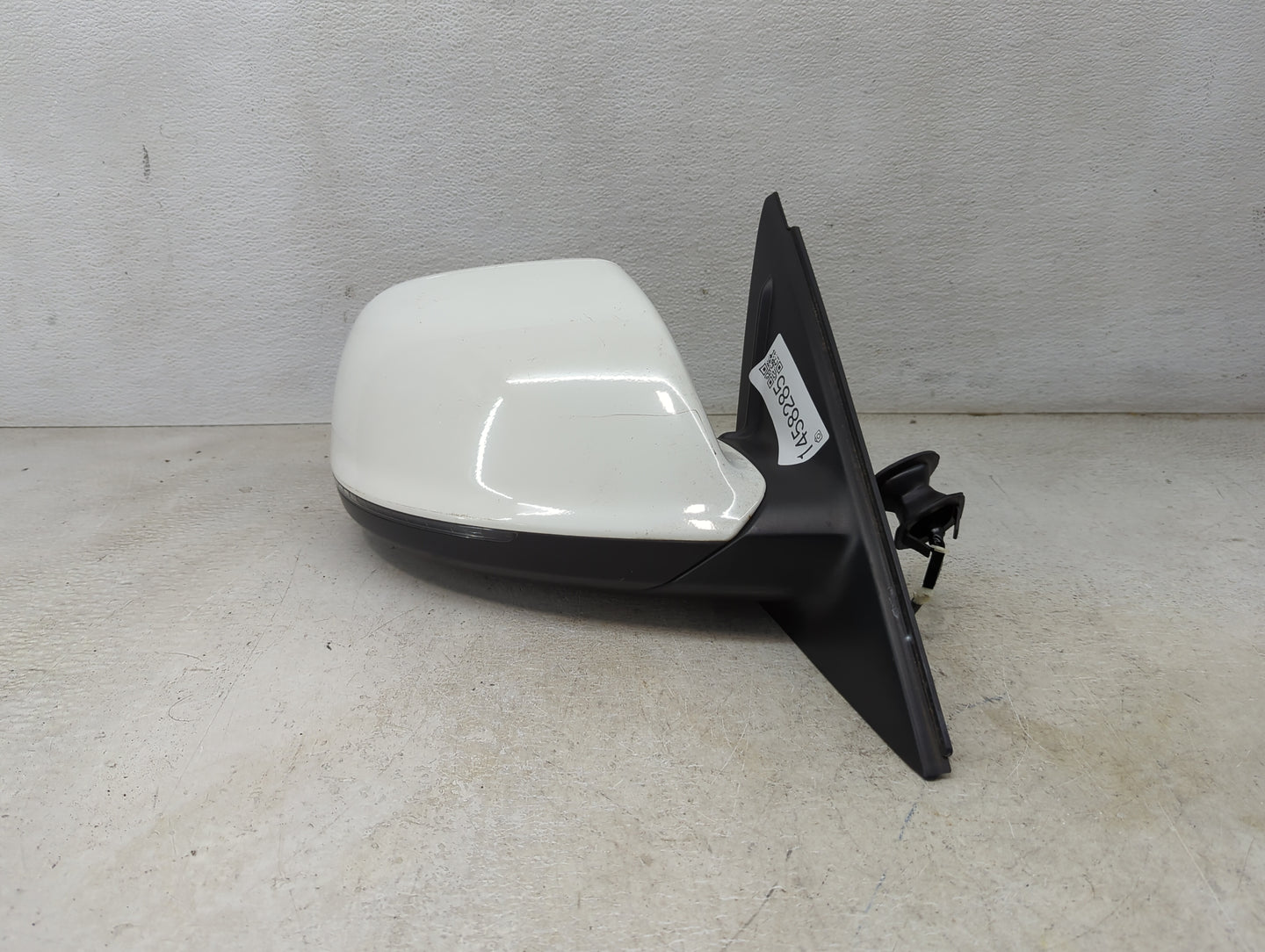 2009-2014 Audi Q5 Passenger Side View Mirror - Right Door Mirror OEM Used - Oemusedautoparts1.com