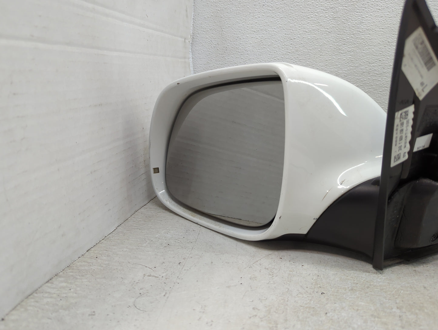 2009-2014 Audi Q5 Driver Side View Mirror - Left Door Mirror OEM Used - Oemusedautoparts1.com