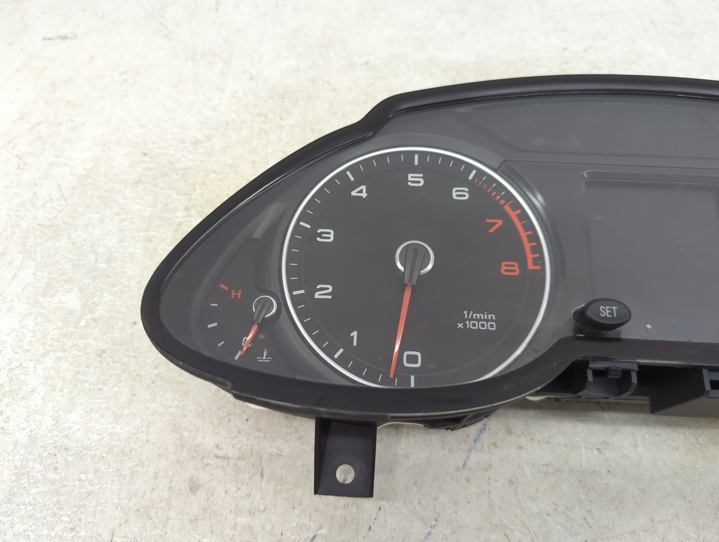 2013-2017 Audi Q5 Instrument Cluster Speedometer Gauges P/N:8R0920950R 503.002.413.430 Miles:116K Fits OEM Used Auto Parts -