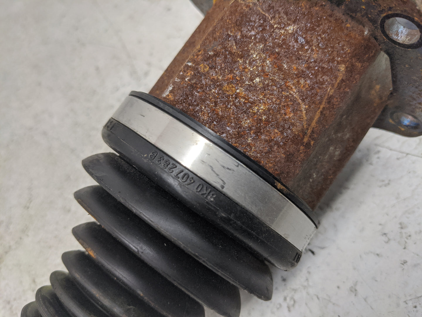 2013-2017 Audi Q5 Axle Shaft Front Driver Cv C/v 1461144 - Oemusedautoparts1.com