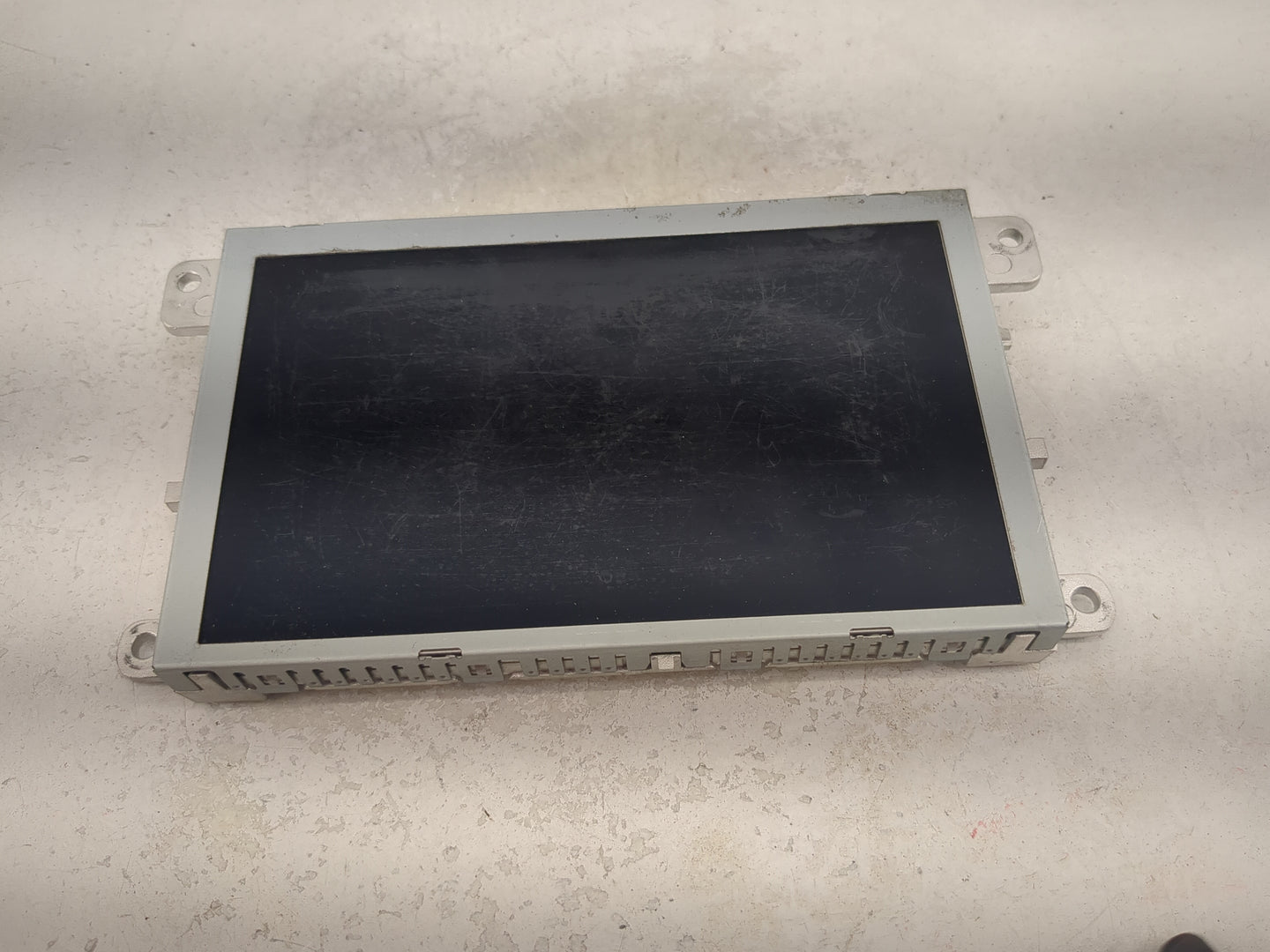2013-2017 Audi Q5 Information Display Screen 1471179 - Oemusedautoparts1.com
