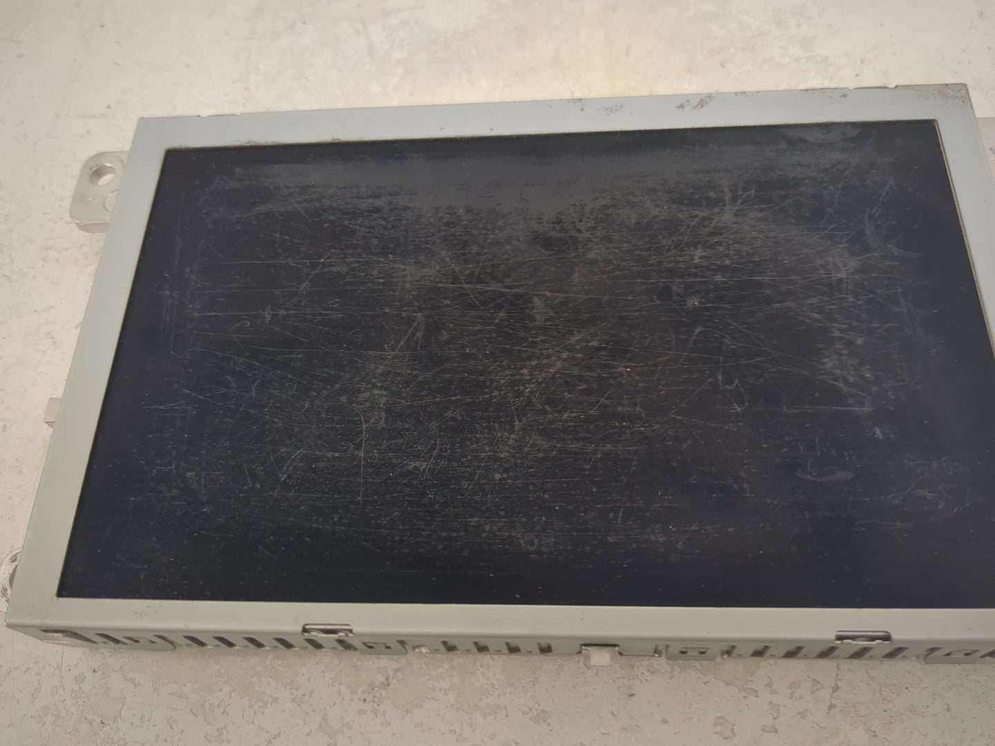 2013-2017 Audi Q5 Information Display Screen 1471179 - Oemusedautoparts1.com