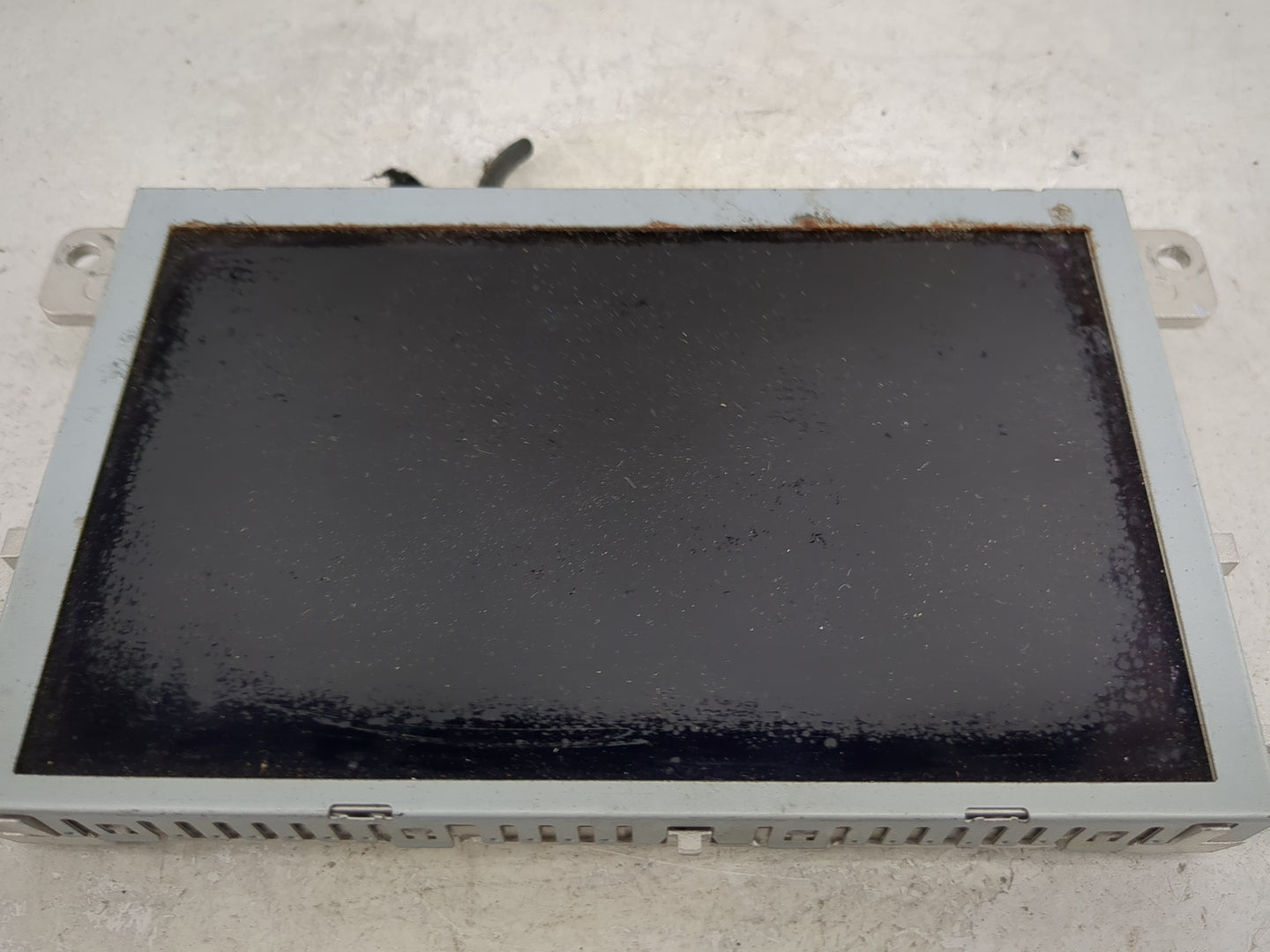 2013-2017 Audi Q5 Information Display Screen 1475535 - Oemusedautoparts1.com