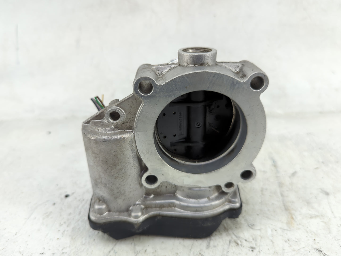 2010-2017 Audi Q5 Throttle Body P/N:06F 133 062 T A2C82494100 Fits OEM Used Auto Parts - Oemusedautoparts1.com