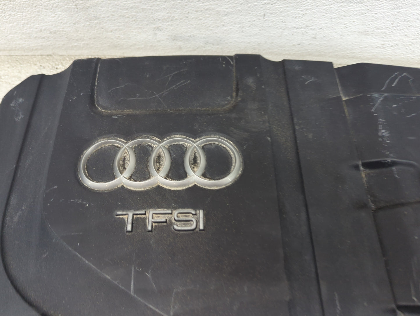 2014 Audi Q5 Engine Cover - Oemusedautoparts1.com