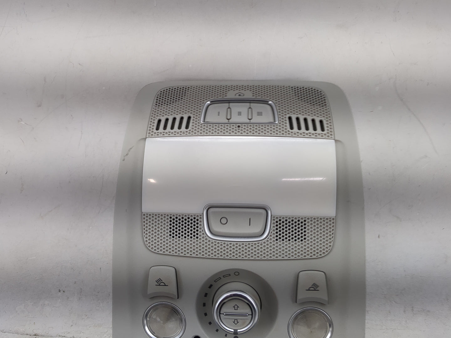 2014 Audi Q5 Overhead Roof Console Silver - Oemusedautoparts1.com