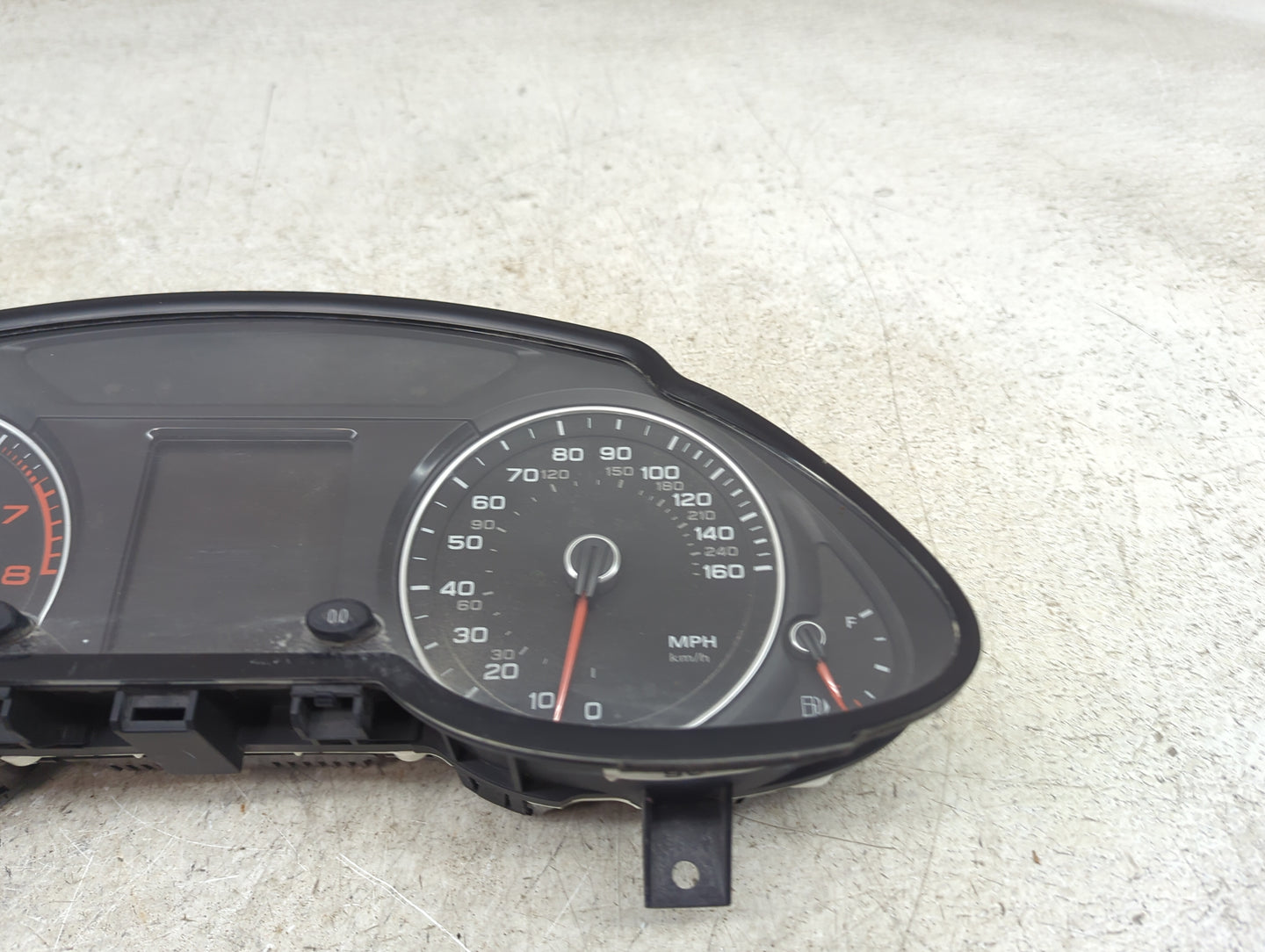 2013-2017 Audi Q5 Instrument Cluster Speedometer Gauges P/N:8R0920981N 503002425331 Miles: Fits Fits 2013 2014 2015 2016 201