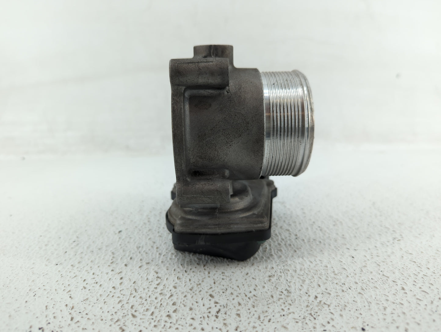 2010-2017 Audi Q5 Throttle Body P/N:06F 133 062 T 06F 133 062 Q Fits OEM Used Auto Parts - Oemusedautoparts1.com